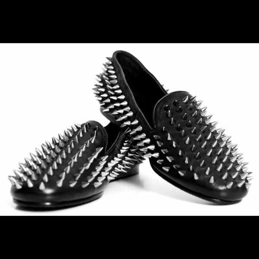 UNIF Black with Silver Spikes Hellraisers Sz 8